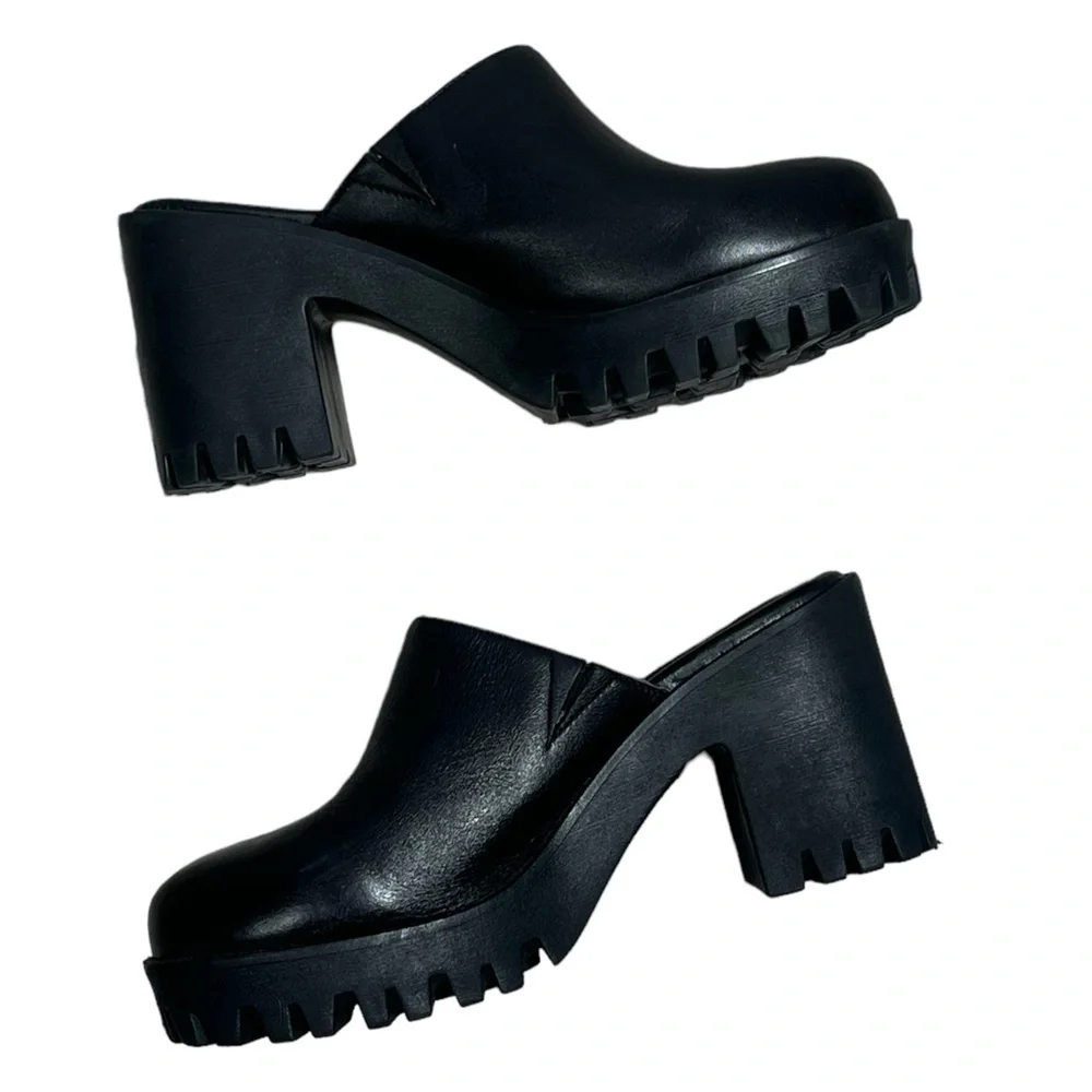 Steve Madden Black Platform Mules - Picture 3 of 13